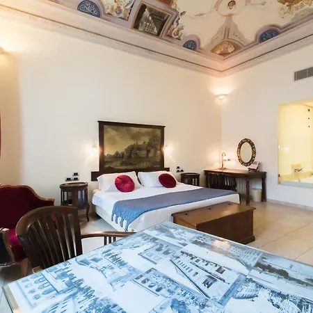 Vogue Hotel Arezzo-3